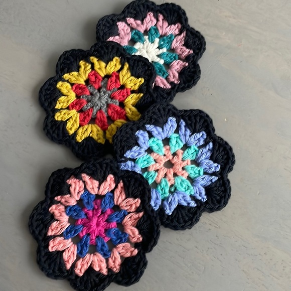 Crochet Coaster Set of 4 Hand Crafted Crochet Granny 100% Cotton Made By Seller - Picture 4 of 6